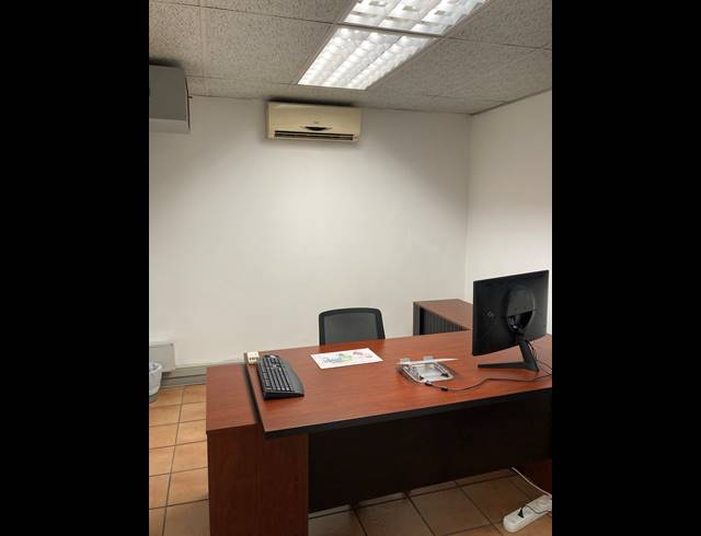 1,397M² WAREHOUSE TO LET IN MAHOGANY RIDGE
